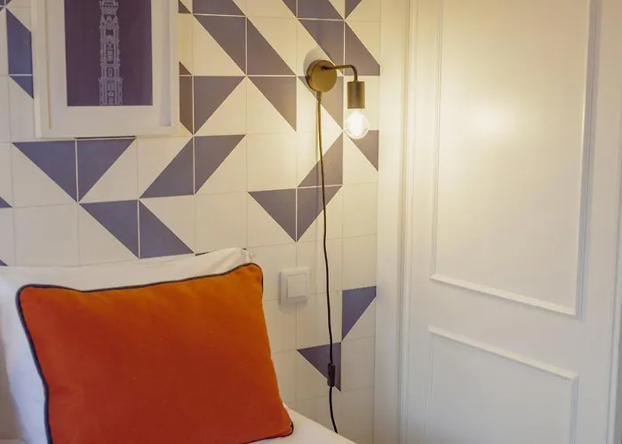 Downtown Prime With Terrace By Vacationy * Porto