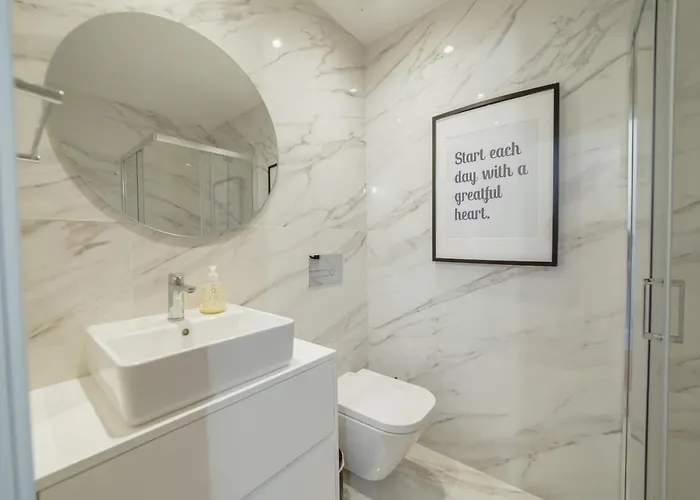 Downtown Prime With Terrace By Vacationy * Πόρτο