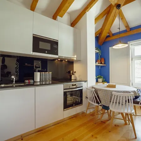 Downtown Prime With Terrace By Vacationy * פורטו